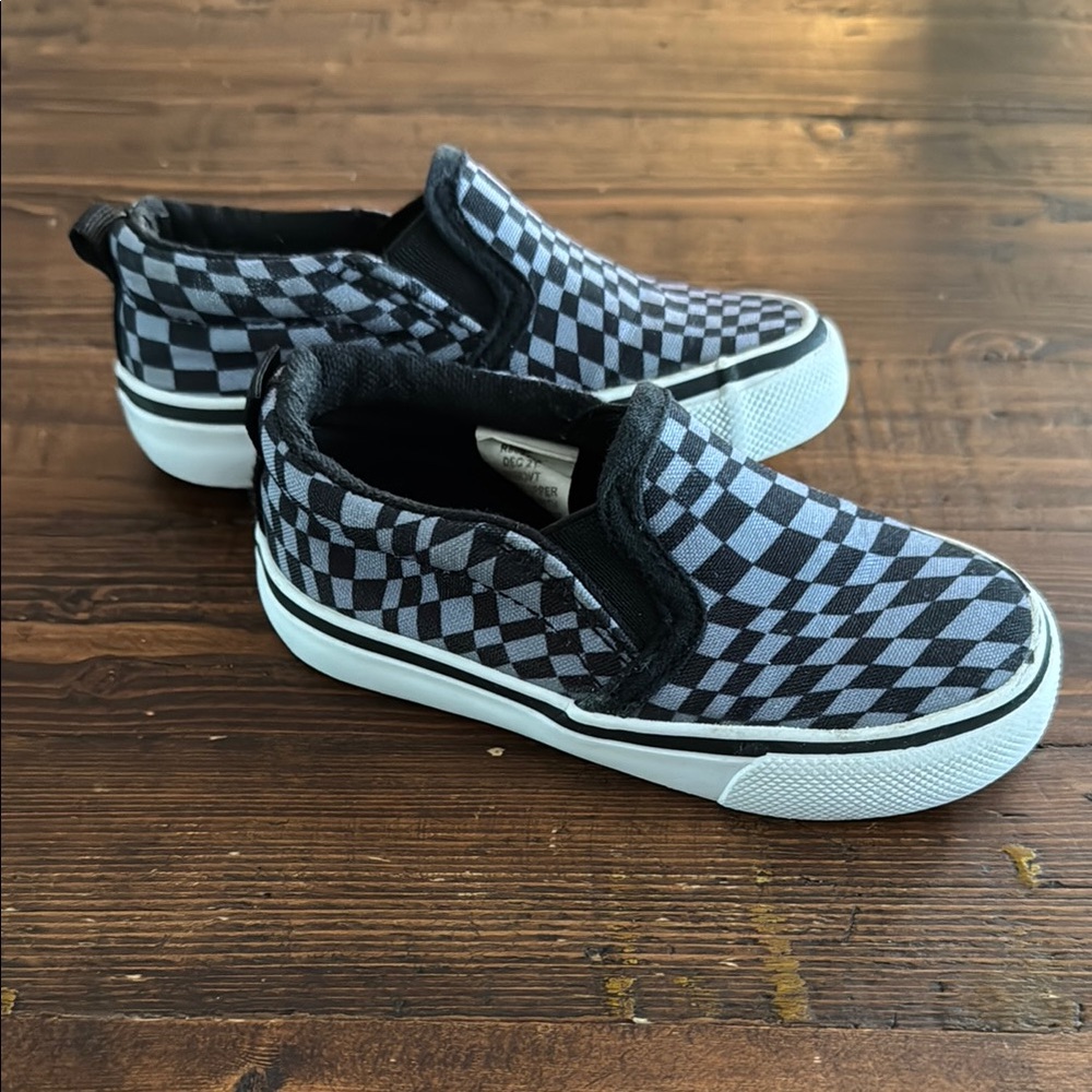 Tommy Bahama Kids Black and Gray Checkered Sneakers